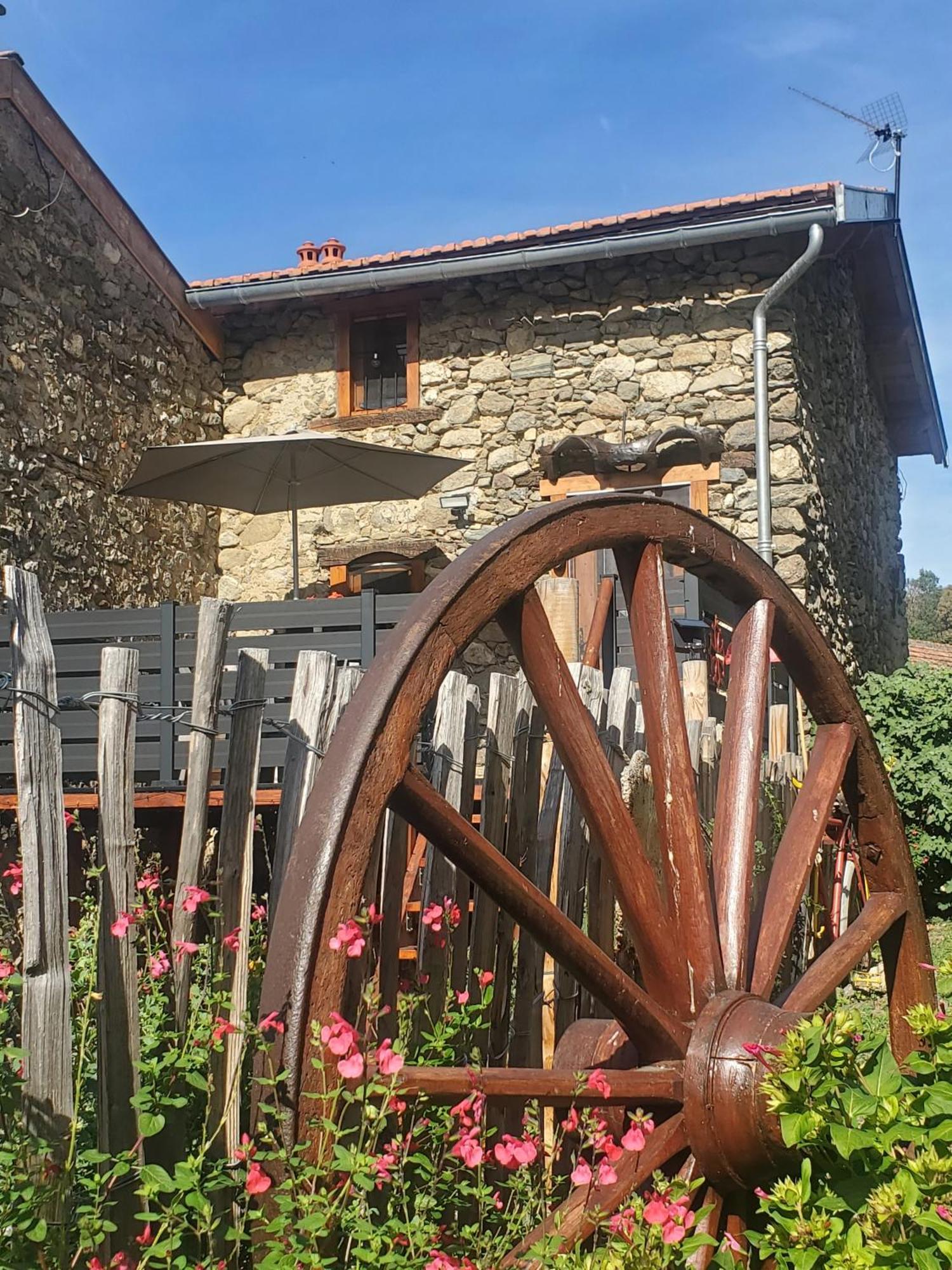 Gite La Grangette De Pauline Mercus-Garrabet Luaran gambar